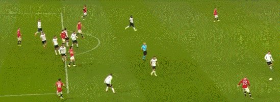 1634763844083039087.gif 开云体育app-【欧冠】C罗制胜球!落后2球逆转!曼联3比2亚特兰大